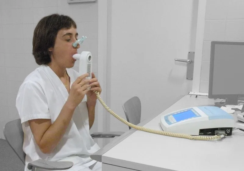Foglalkozás-egészségügyi szakápoló gyakorlati oktatás — légzésfunkciós (spirometriás) vizsgálat közelről